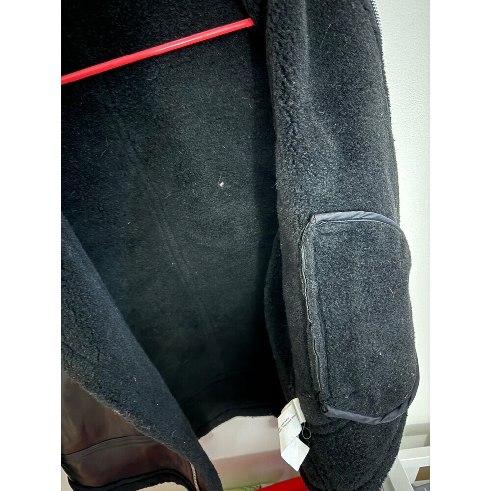 Leather Jacket - Picture 5 of 9
